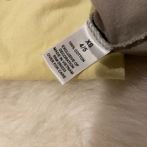 Authentic Essentials T-shirts, size 4/5t good condition - Picture 3 of 5